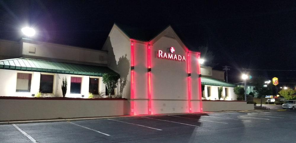 Ramada By Wyndham & Suites Warner Robins Eksteriør bilde