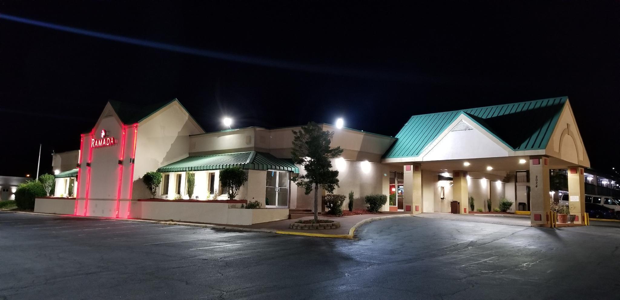 Ramada By Wyndham & Suites Warner Robins Eksteriør bilde