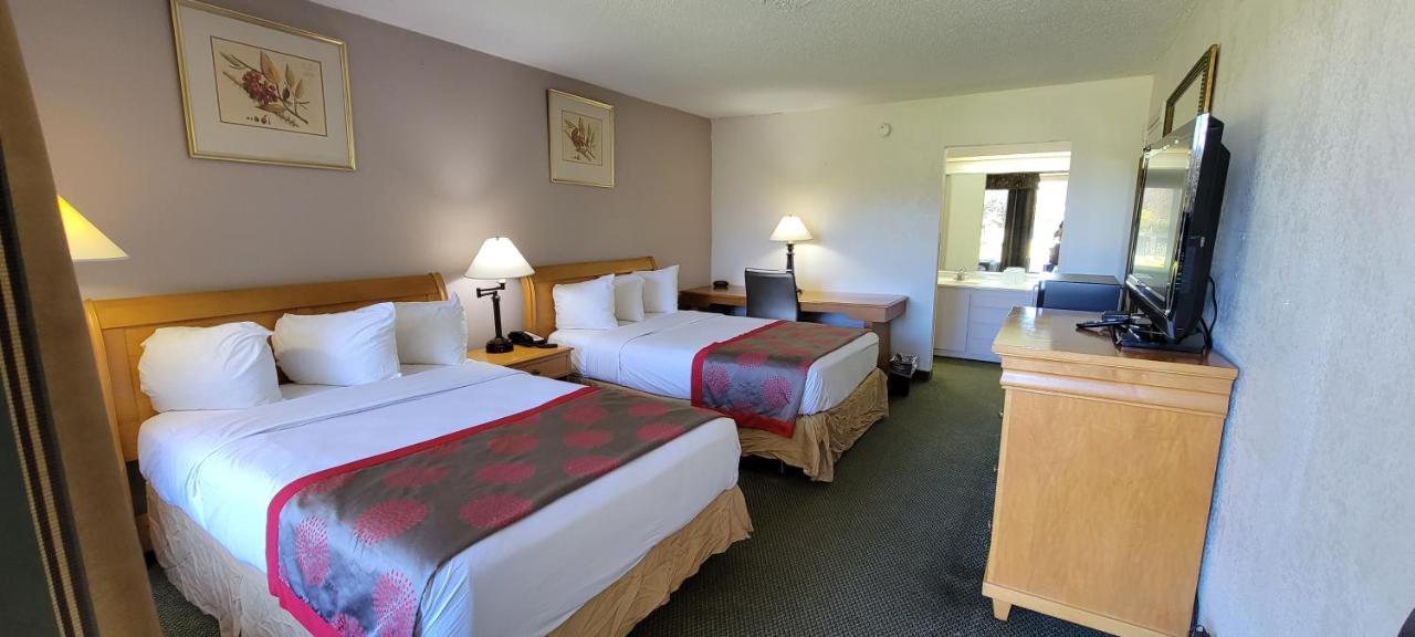 Ramada By Wyndham & Suites Warner Robins Eksteriør bilde