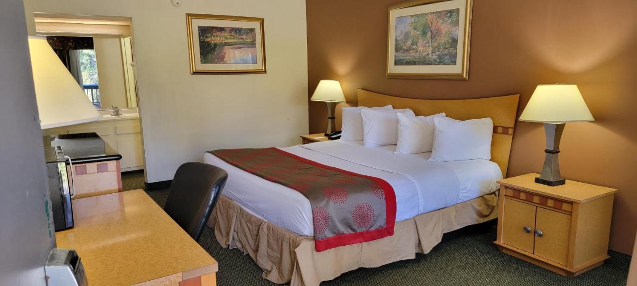Ramada By Wyndham & Suites Warner Robins Eksteriør bilde